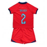 Billiga England Kyle Walker #2 Barnkläder Borta fotbollskläder till baby VM 2022 Kortärmad (+ Korta byxor)